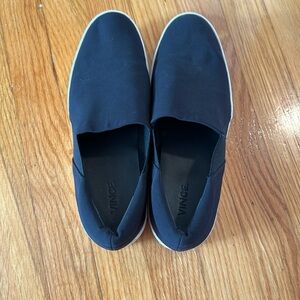 Vince Warren platform black slip on shoes size 8.5